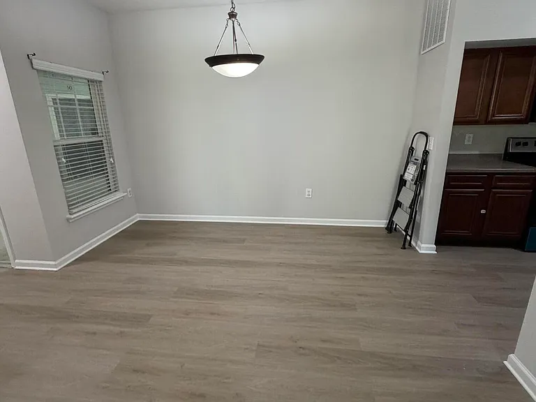 8201 Green Parrot Rd #106 — Photo 11