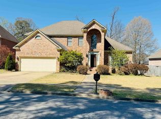 17 Chatel Dr, Little Rock, AR 72223