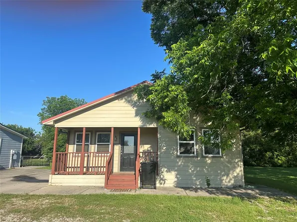 306 College St #A, Lone Oak, TX 75453
