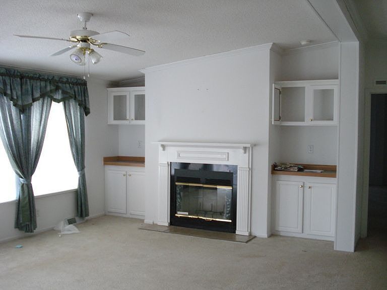 2nd image of 1020 Candlewood Cir