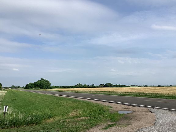 5th image of 2889 W Highway 40