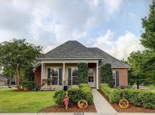 718 Copper Meadows Blvd, Youngsville, LA 70592