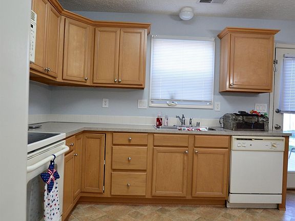 4th image of 117 Mason Springs Dr