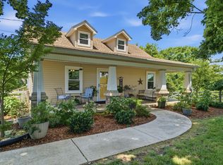 1300 Oak Grove Rd, Dickson, TN 37055