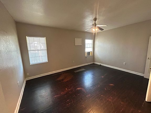 3rd image of 1702 West Ave