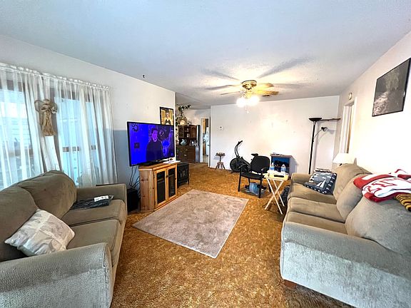 2nd image of 1006 W Tishomingo St