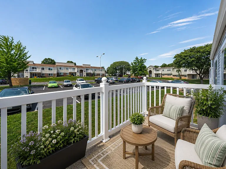 Blair Mill Village East Apartment Homes — Photo 6