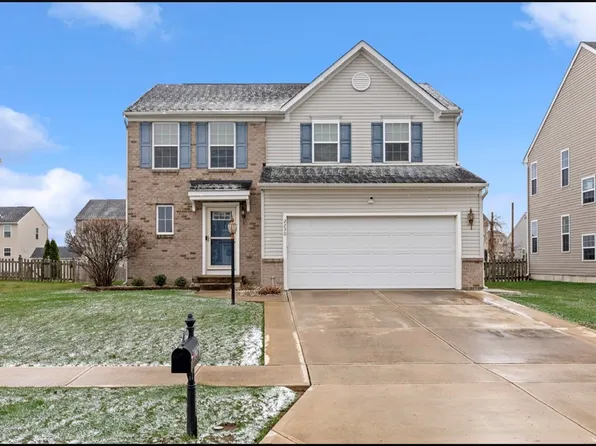 2230 Blazing Star Dr, Tipp City, OH 45371