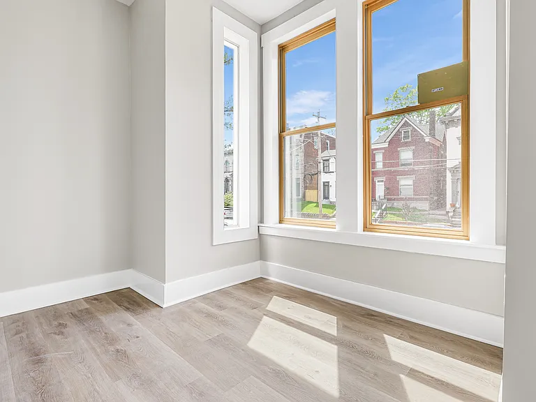 813 Washington Ave #1 — Photo 15