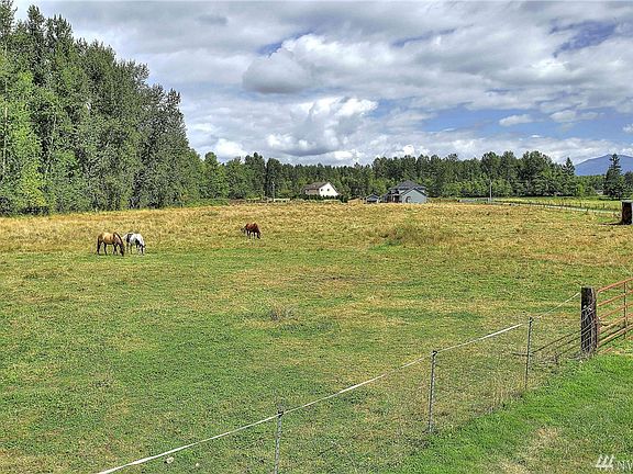 3rd image of 10616 254th Ave E