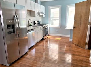 21 Oakland St #1, Cambridge, MA 02139