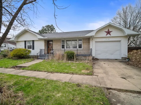 310 S 2nd Ave, Chenoa, IL 61726