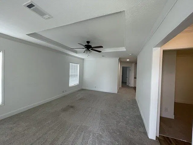 3 bed, 2.0 bath, 1372 sqft, $1,699 — Photo 4