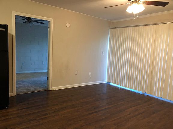 2nd image of 2241 W Pensacola St APT 34