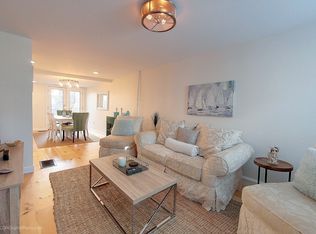 38 Pope St, Newport, RI 02840