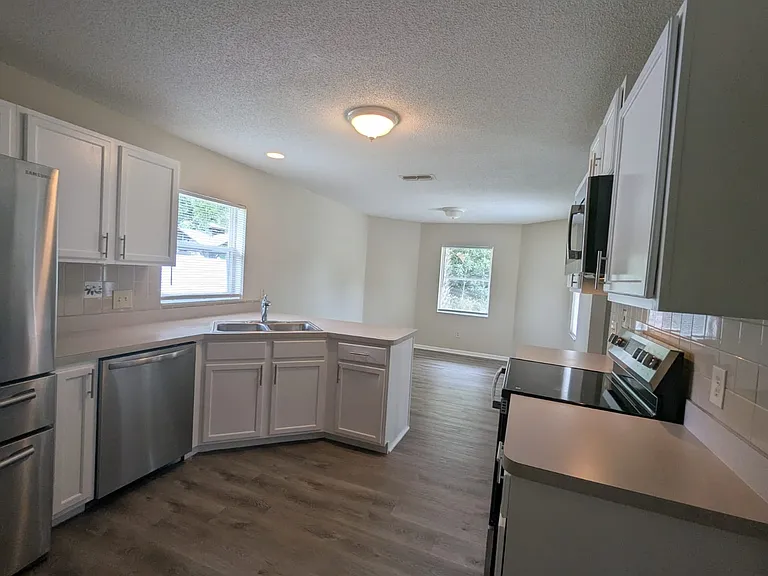 22 Pebble Beach Dr — Photo 18