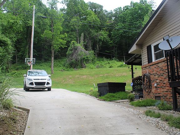 3rd image of 1253 State Route 1428