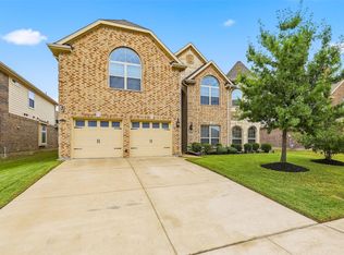 2939 Arenoso, Grand Prairie, TX 75054