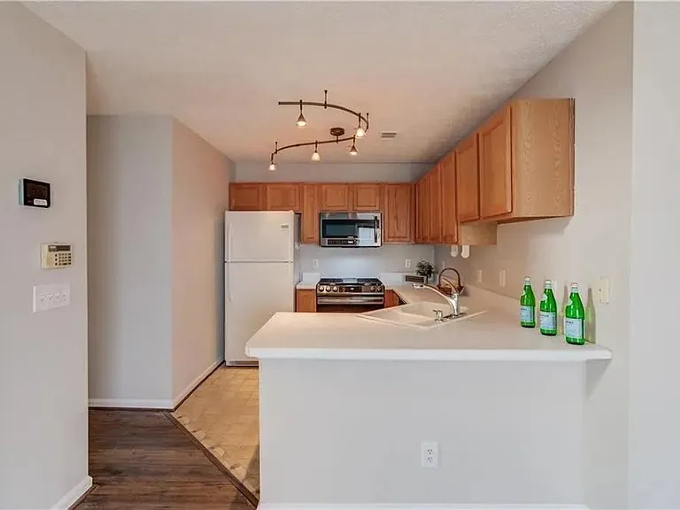 3431 Avensong Village Cir — Photo 6