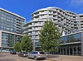 1 Edgewater Dr #313, Toronto, ON M5A 0L1