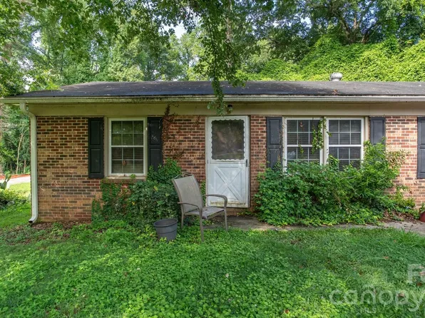 423 N Carpenter St, Gastonia, NC 28054