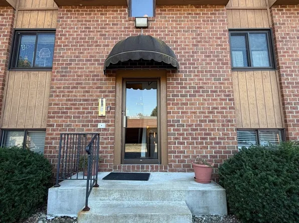 1010 Arlene Ct APT 7, Bloomington, IL 61701