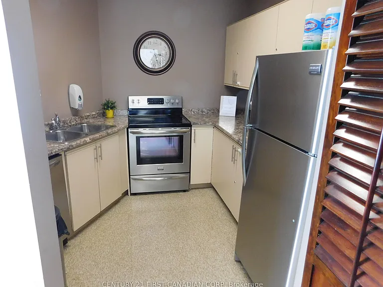 744 Wonderland Rd S #803 — Photo 26