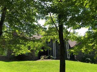2403 Hunters Creek Cir, Hinckley, OH 44233
