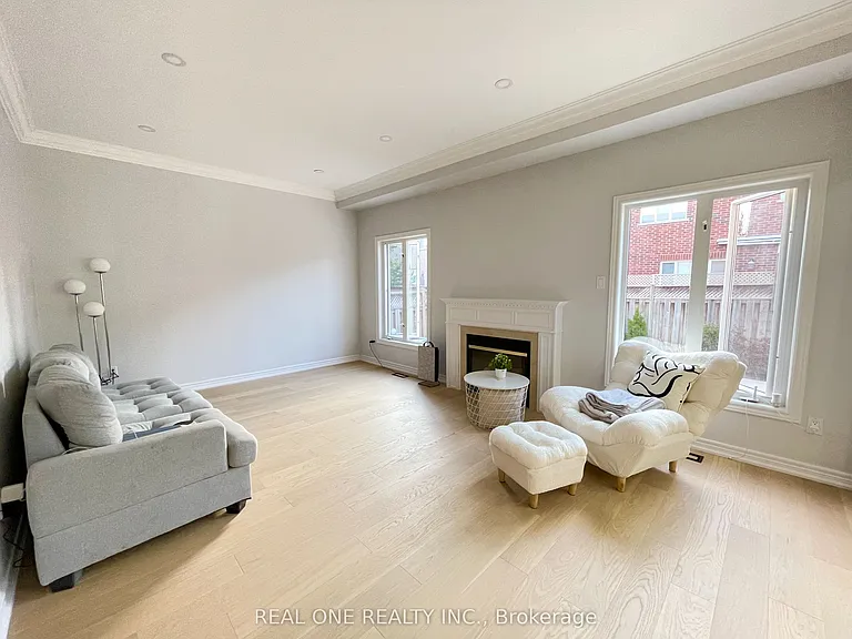 485 English Rose Ln #ONE ENSUITE ON SECON — Photo 6