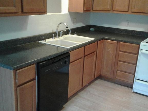 2nd image of 1310 Lakeview Ave