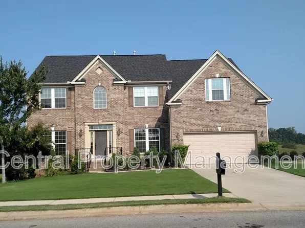 27 Scotts Bluff Dr, Simpsonville, SC 29681