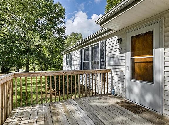 3rd image of 7310 NW Park Forest Ln