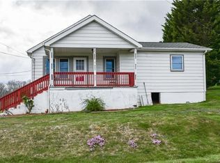 523 Thompson Cove Rd, Clyde, NC 28721