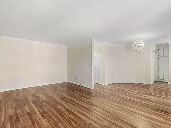 2nd image of 525 W 236th St APT 4A