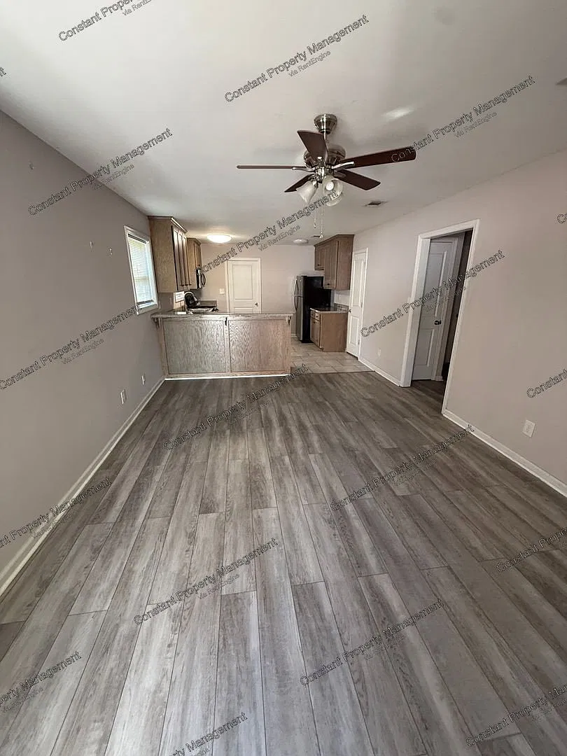 2 bed, 1.0 bath, 1100 sqft, $1,150 — Photo 3