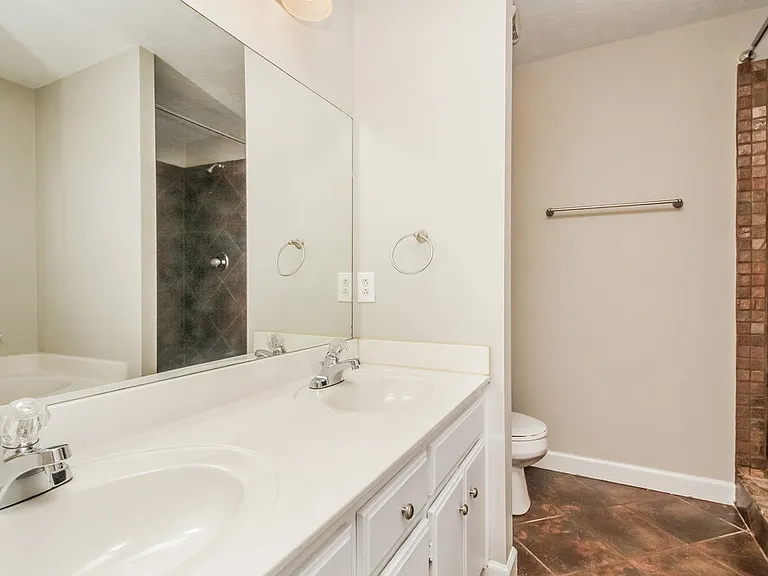2625 Weatherford St — Photo 11