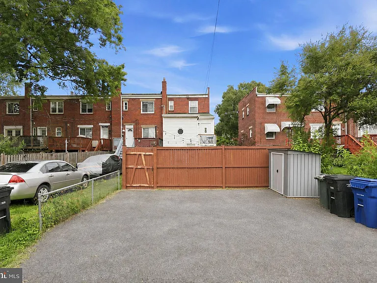 345 Wesmond Dr — Photo 24