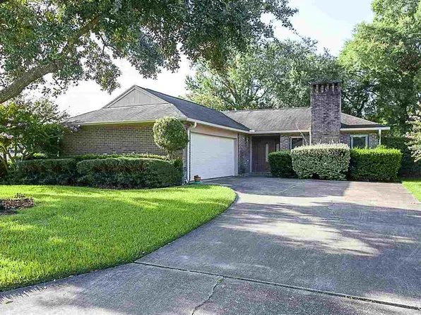 6035 Woodway Dr, Beaumont, TX 77707