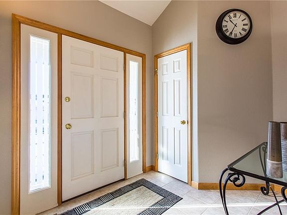 3rd image of 3631 Colin Dr
