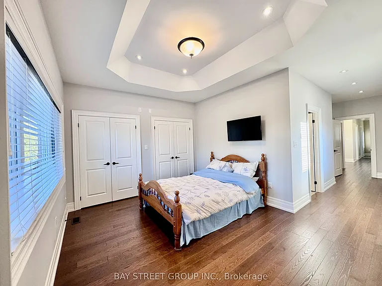 1033 Shaw Dr — Photo 18