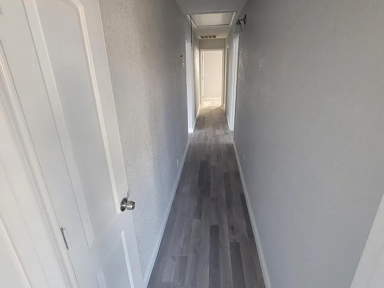 4024 Avenue N 1/2 — Photo 15