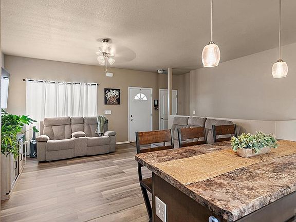 4th image of 2413 Cruz Ct