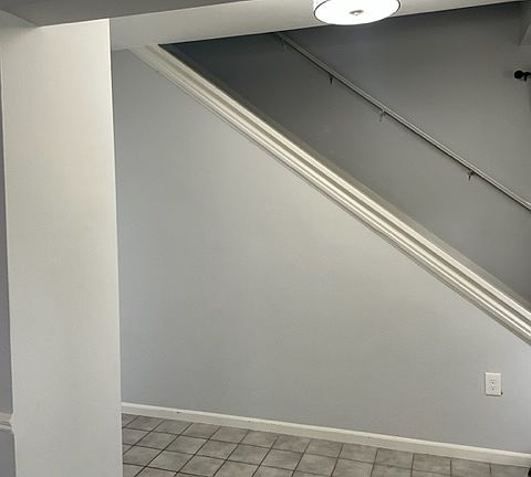 2nd image of 405 N Washington Ave