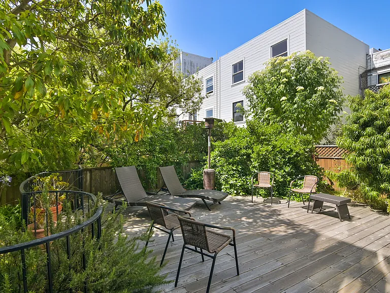 3175 California St — Photo 27