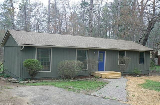 1st image of 16 E Hill Dr