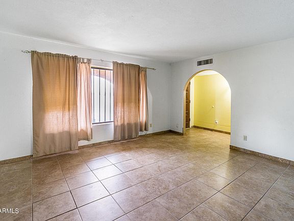 5th image of 24953 W Boone Dr