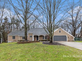 1839 Beard Dr SE, Grand Rapids, MI