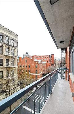 Rented by REAL New York | media 17