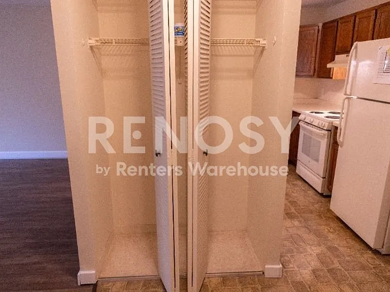 6615 Lake Shore Dr S #115 — Photo 39