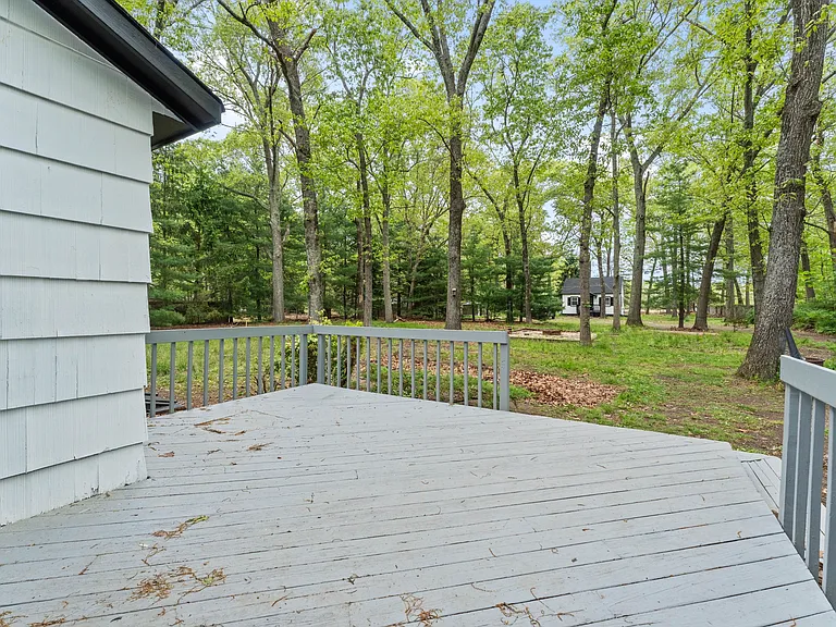 329 E Veterans Hwy — Photo 19